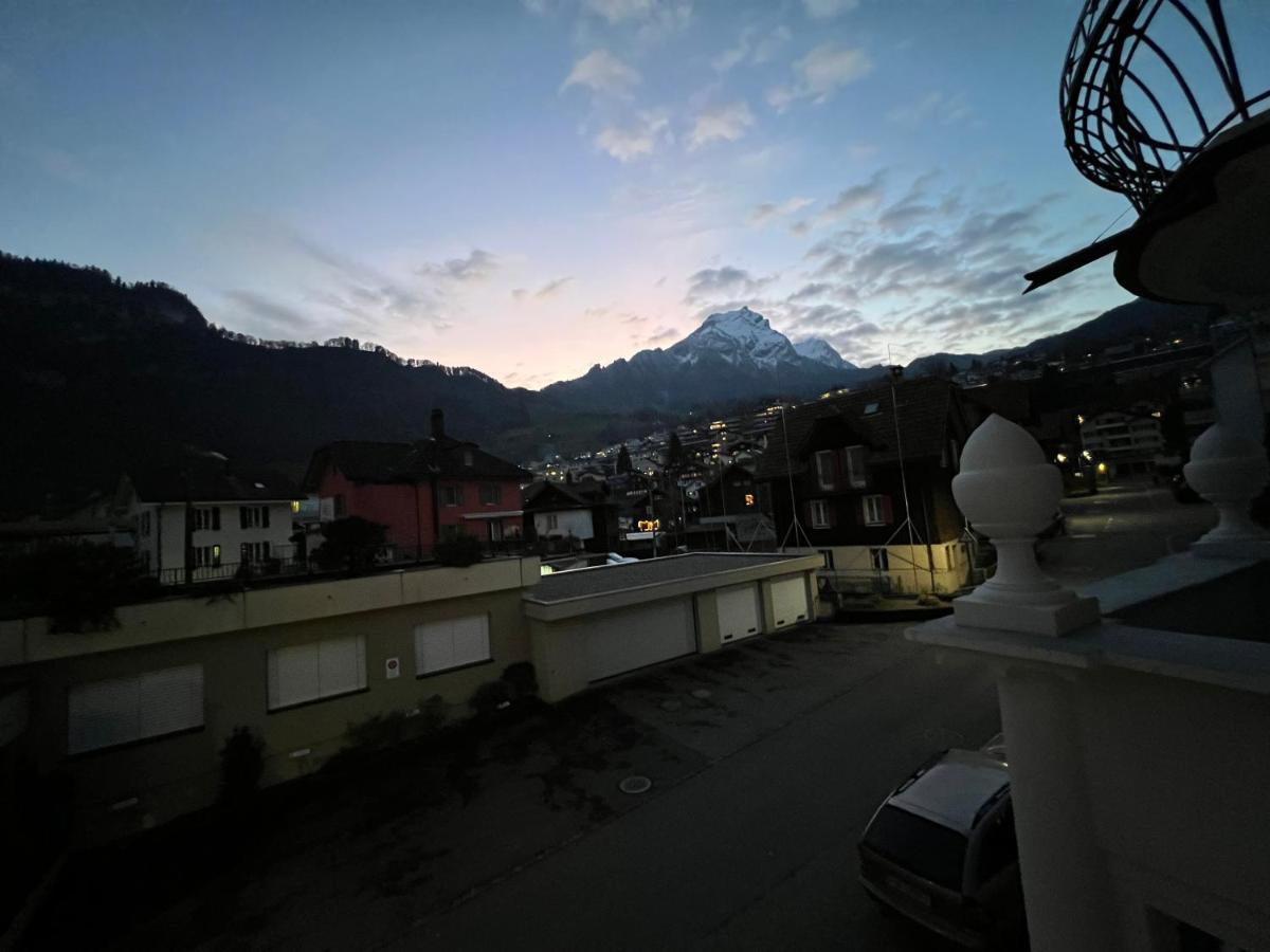Moderne Wohnung Mit Pilatusblick 4 Pax Hergiswil Luaran gambar